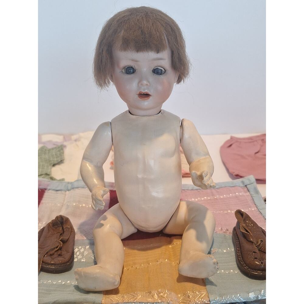 Antique German Bisque Head Doll Schoen Halbig S&H PB 4/0 w Clothing - Picture 2 of 13